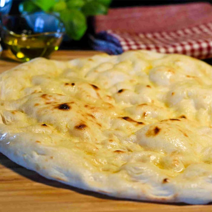 Pre-cooked White Pizza Base