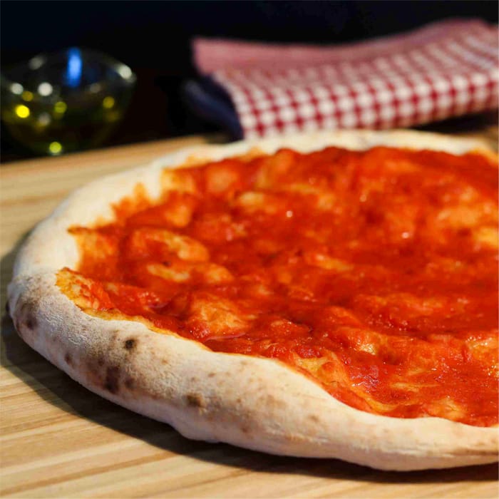 Pre-cooked Tomato Pizza Base